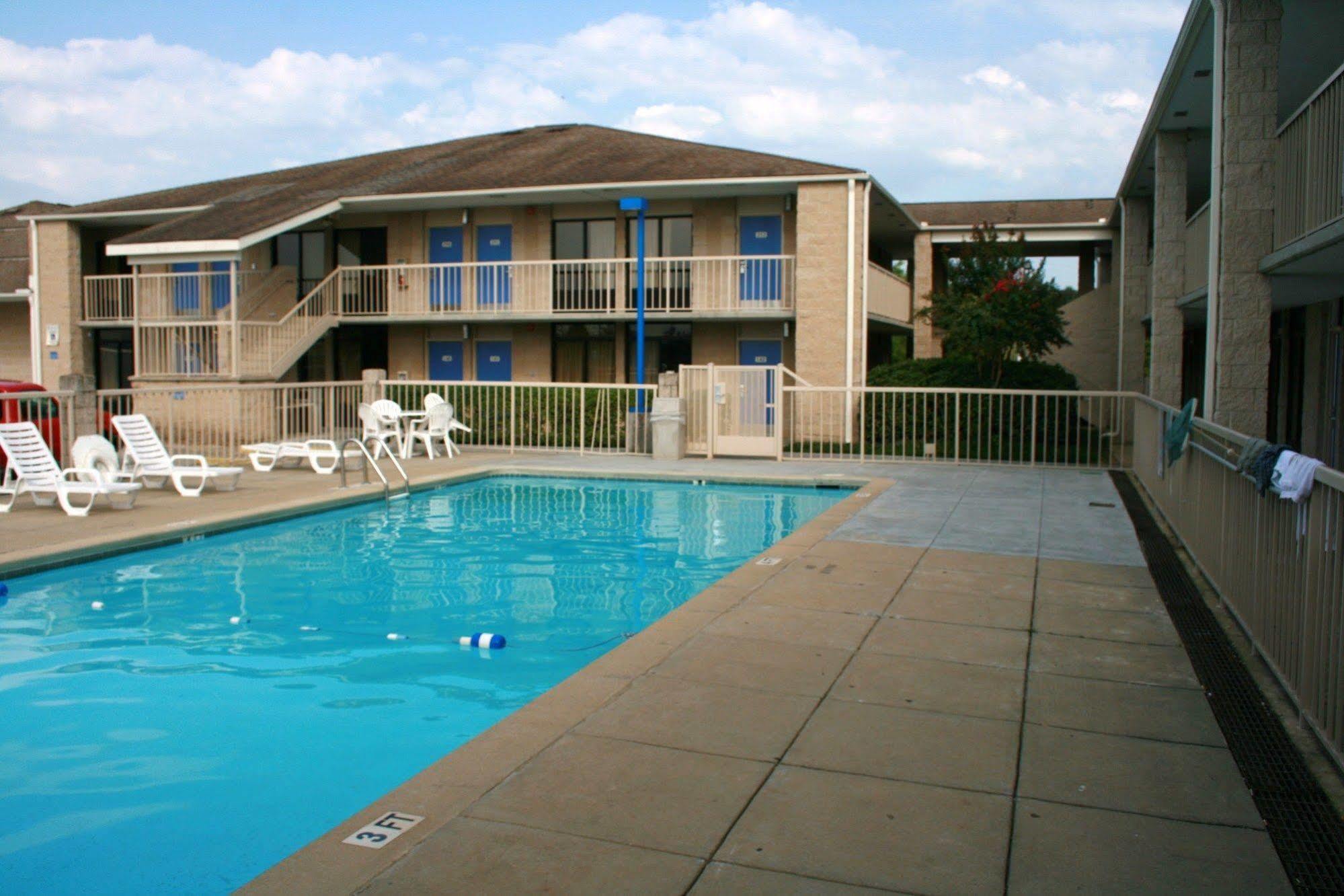 Red Roof Inn Gadsden Buitenkant foto